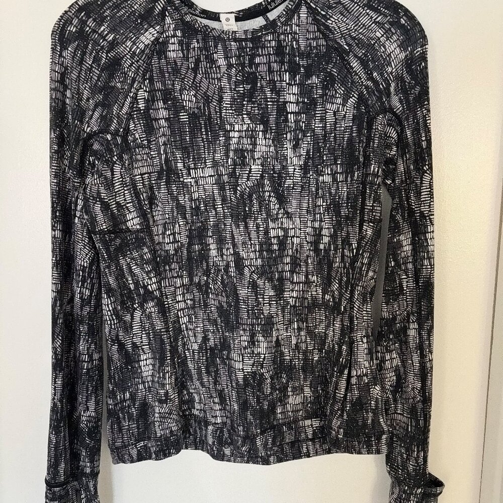 LuLuLemon Logn Sleeve Shirt with 1/4 Zipper - Women’s